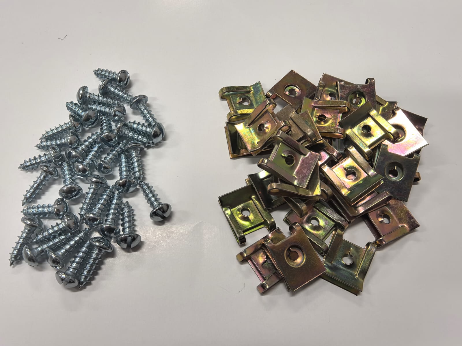 Саморезы автомобильные с закладной скобой М5, 100 шт